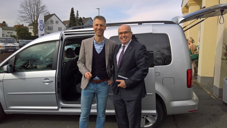 Freidrich-Wilhelm Meier, CDU-Fraktionschef in Blomberg, und Landtagsabgeordneter Walter Kern. 170304_blombergimmobilia_wp_20170304_13_32_35_rich