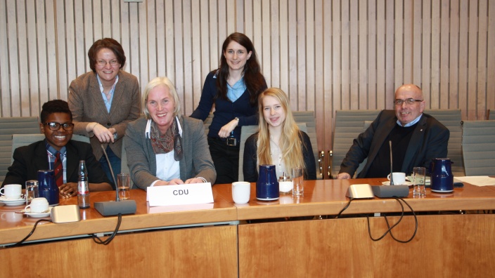 150327_praktikum_img_3090